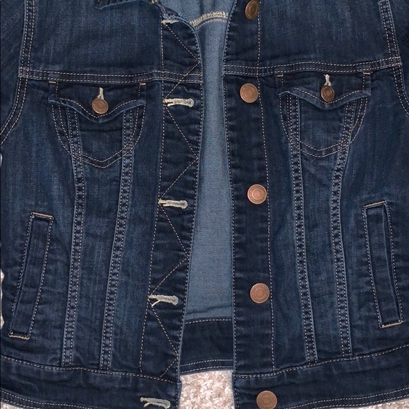 American Eagle Jean Jacket - Picture 3 of 6